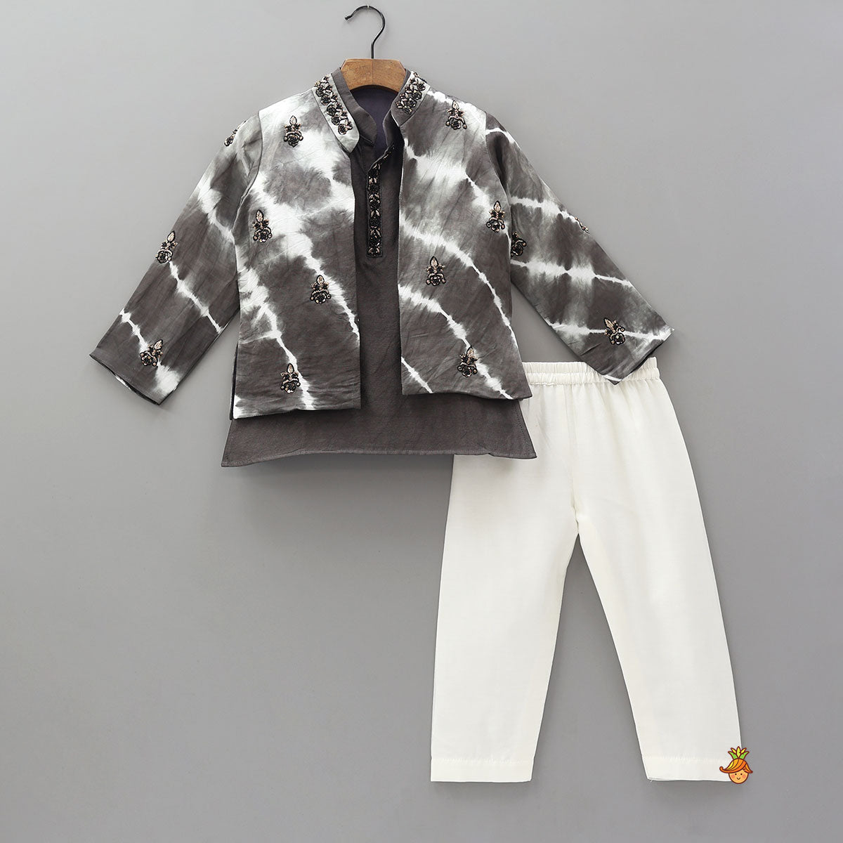 Kurta With Tie Dye Printed Jacket And Pyjama