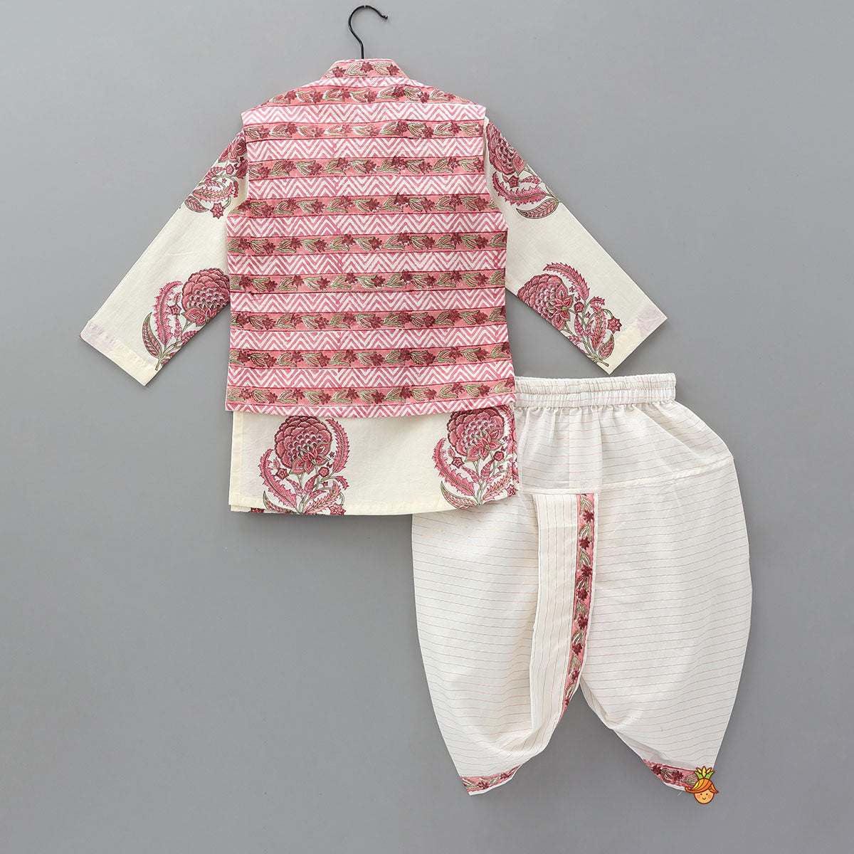 Ethnic Kurta And Chevron Printed Jacket With Matching Dhoti
