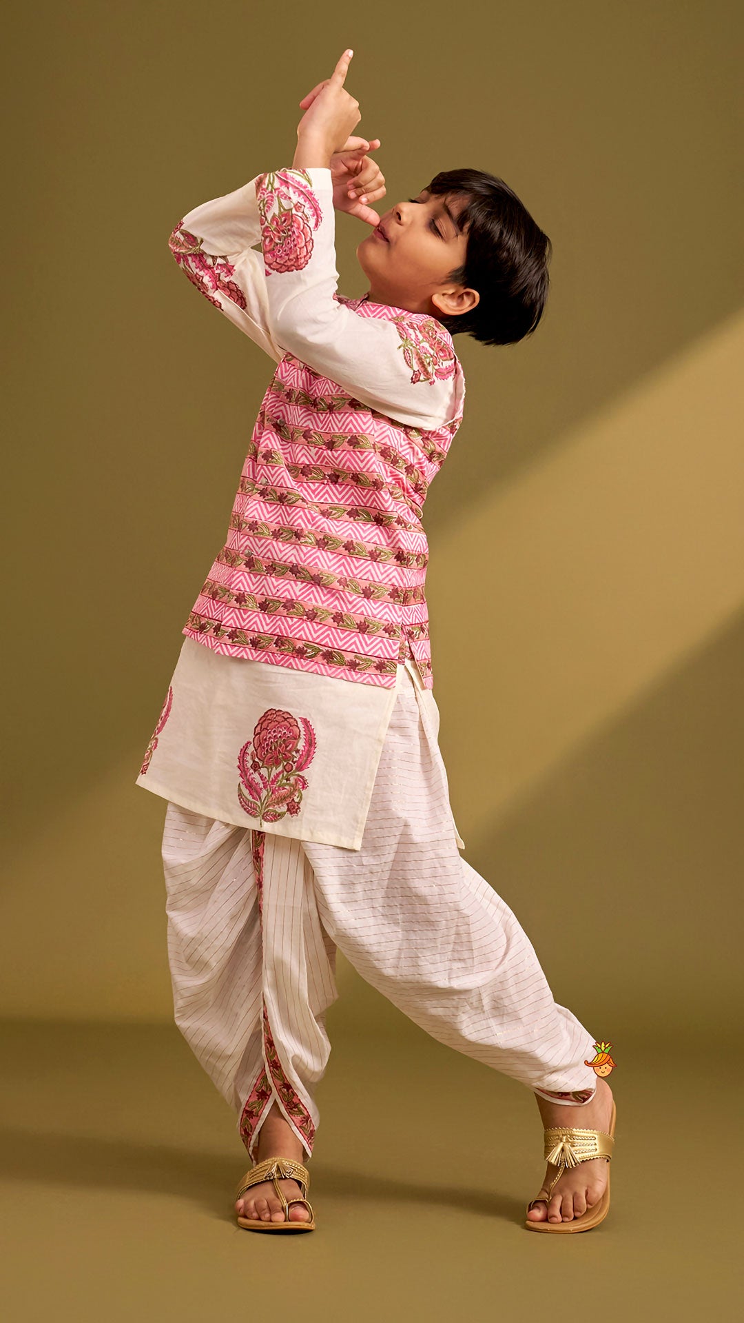 Ethnic Kurta And Chevron Printed Jacket With Matching Dhoti