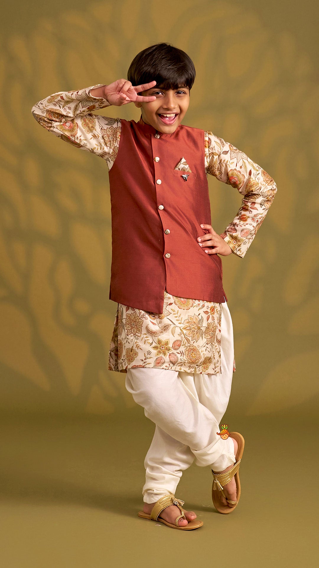 Printed Kurta With Asymmetric Jacket And Churidar