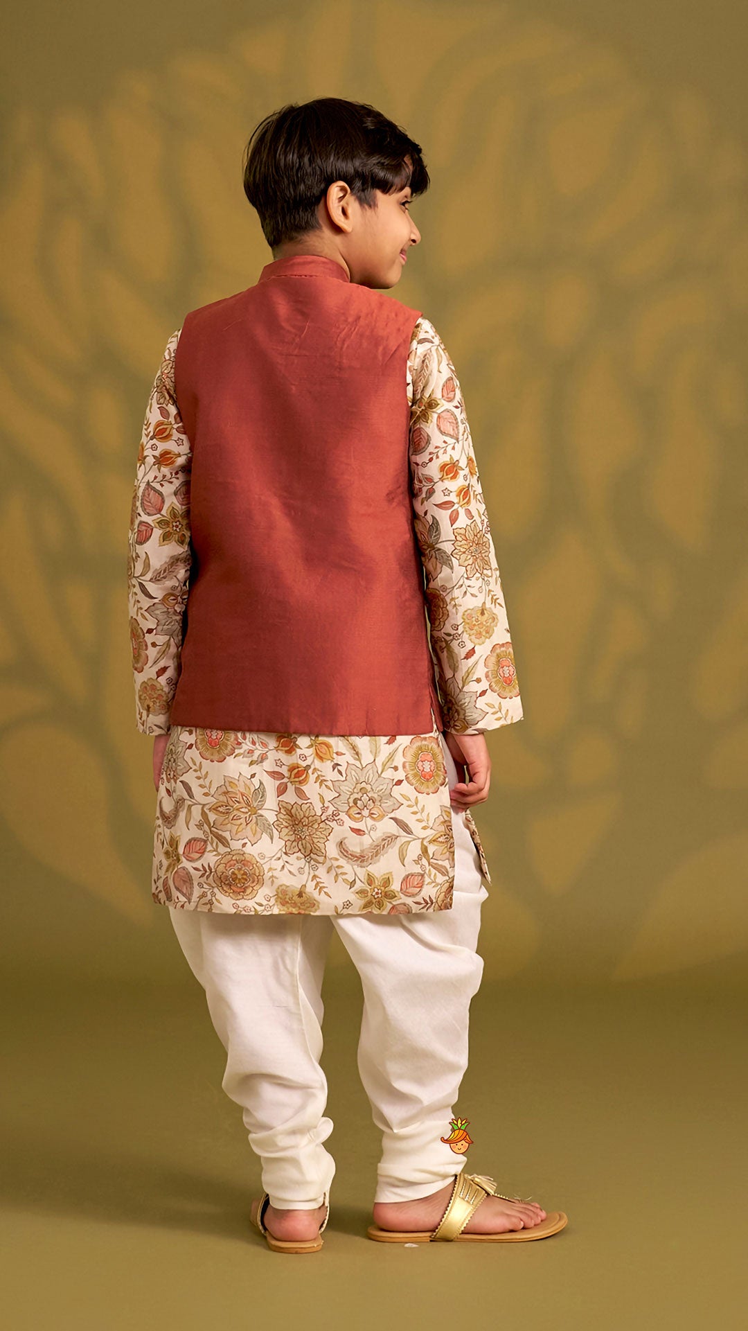 Printed Kurta With Asymmetric Jacket And Churidar