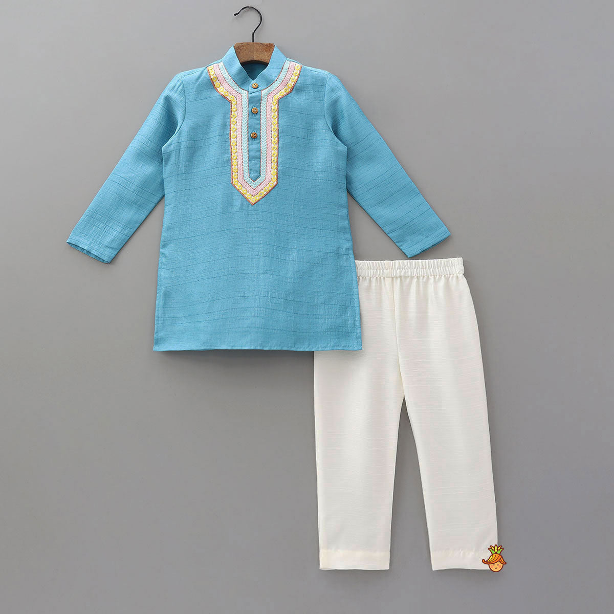 Thread Embroidered Faux Mirror Work Ethnic Kurta With Pyjama