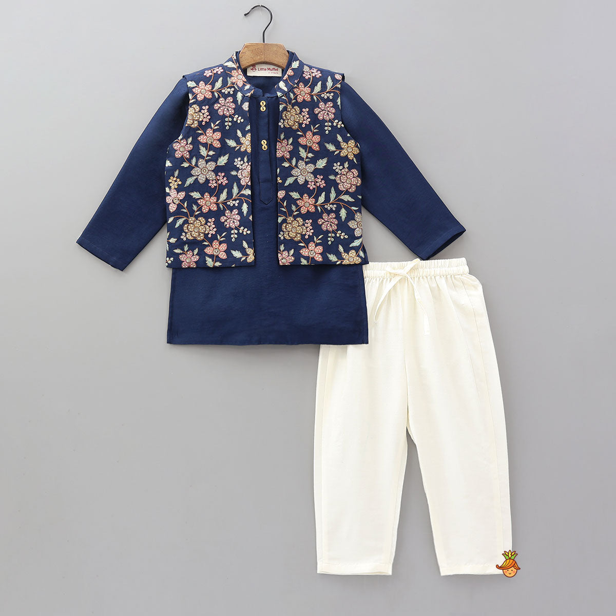 Ethnic Kurta With Thread Embroidered Jacket And Pyjama