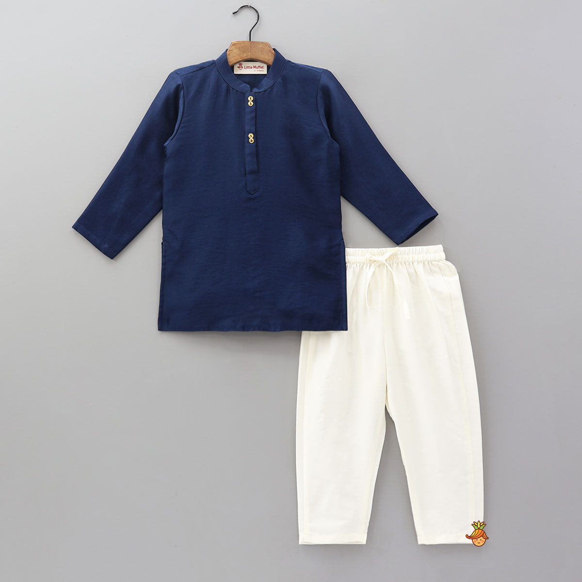 Ethnic Kurta With Thread Embroidered Jacket And Pyjama