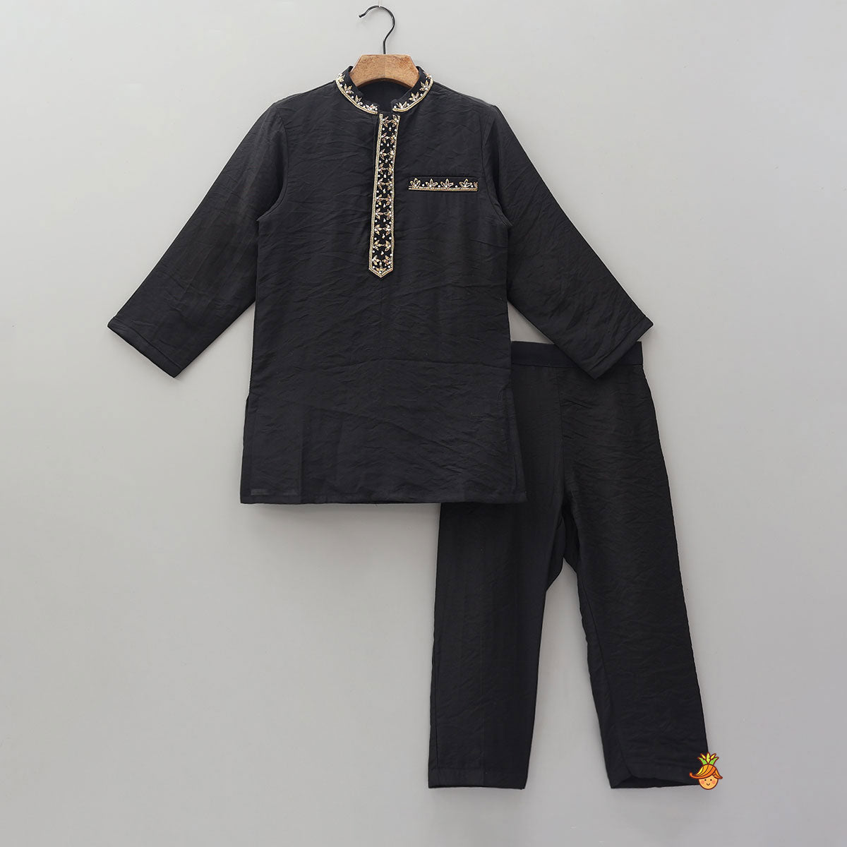 Royal Hand Embroidered Kurta With Pyjama