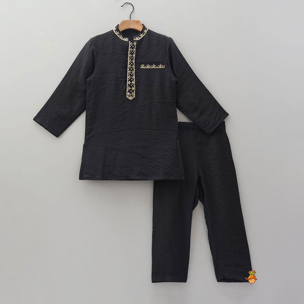 Royal Hand Embroidered Kurta With Pyjama