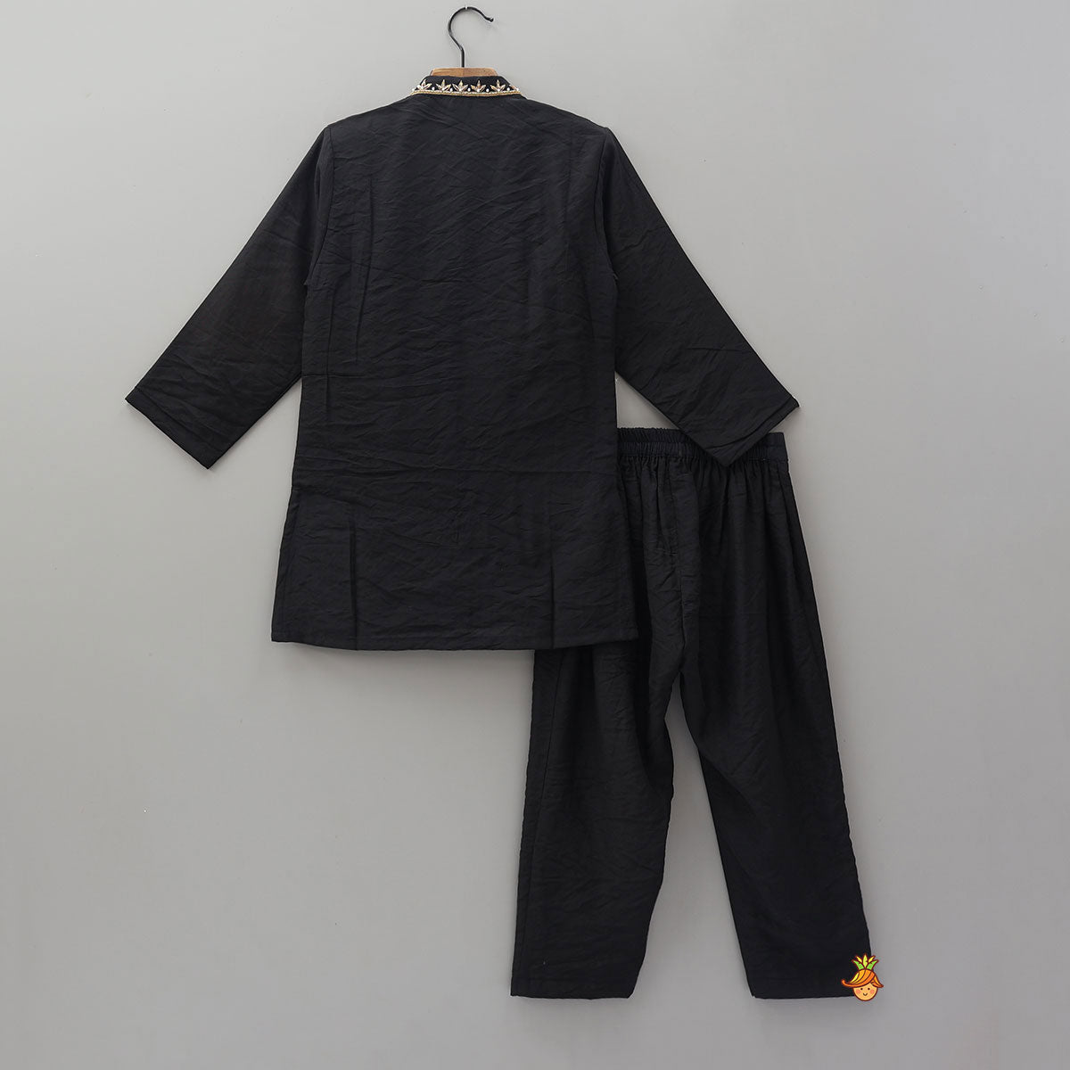 Royal Hand Embroidered Kurta With Pyjama