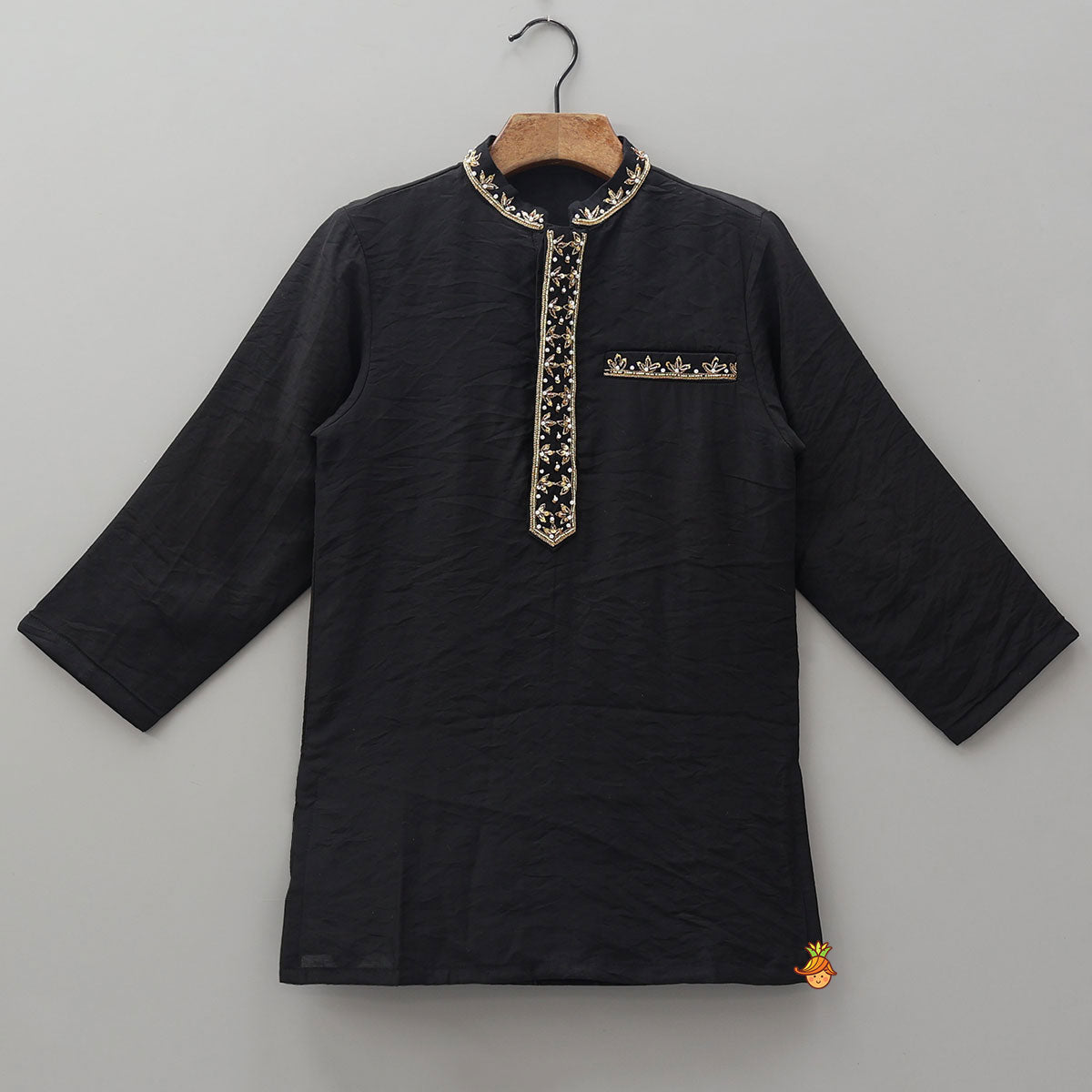 Royal Hand Embroidered Kurta With Pyjama