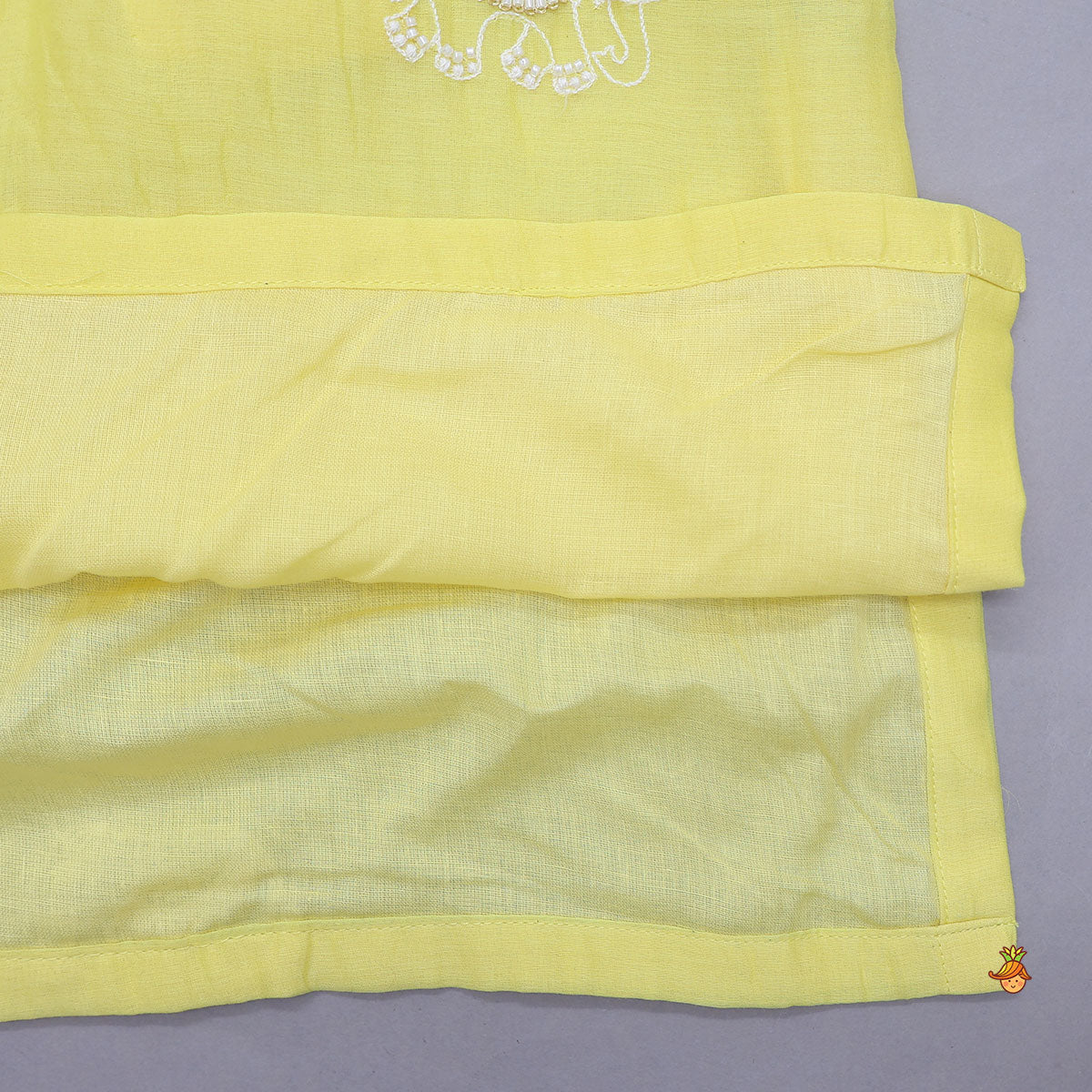 Animal Motif Embroidered Ethnic Kurta And Pyjama