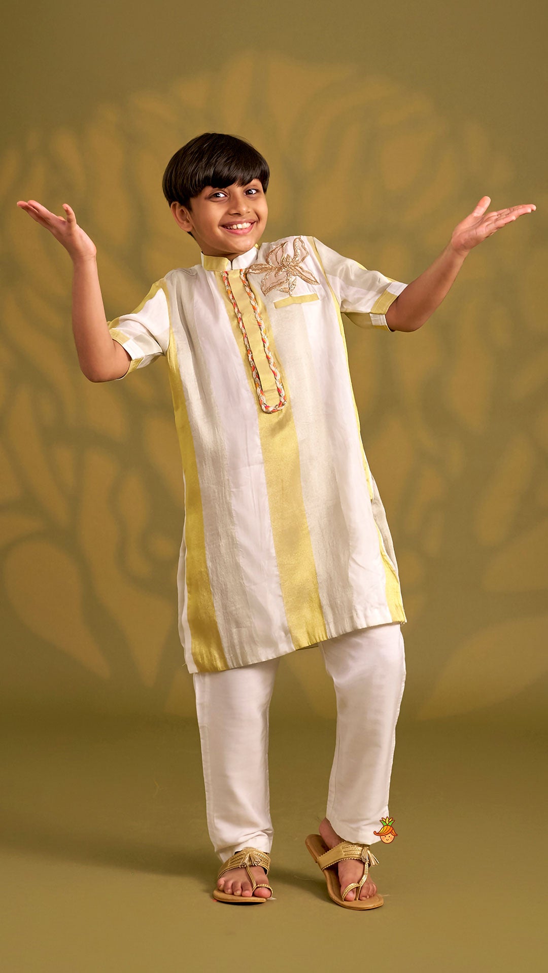Sheen Floral Patchwork Stripe Kurta With Pyjama