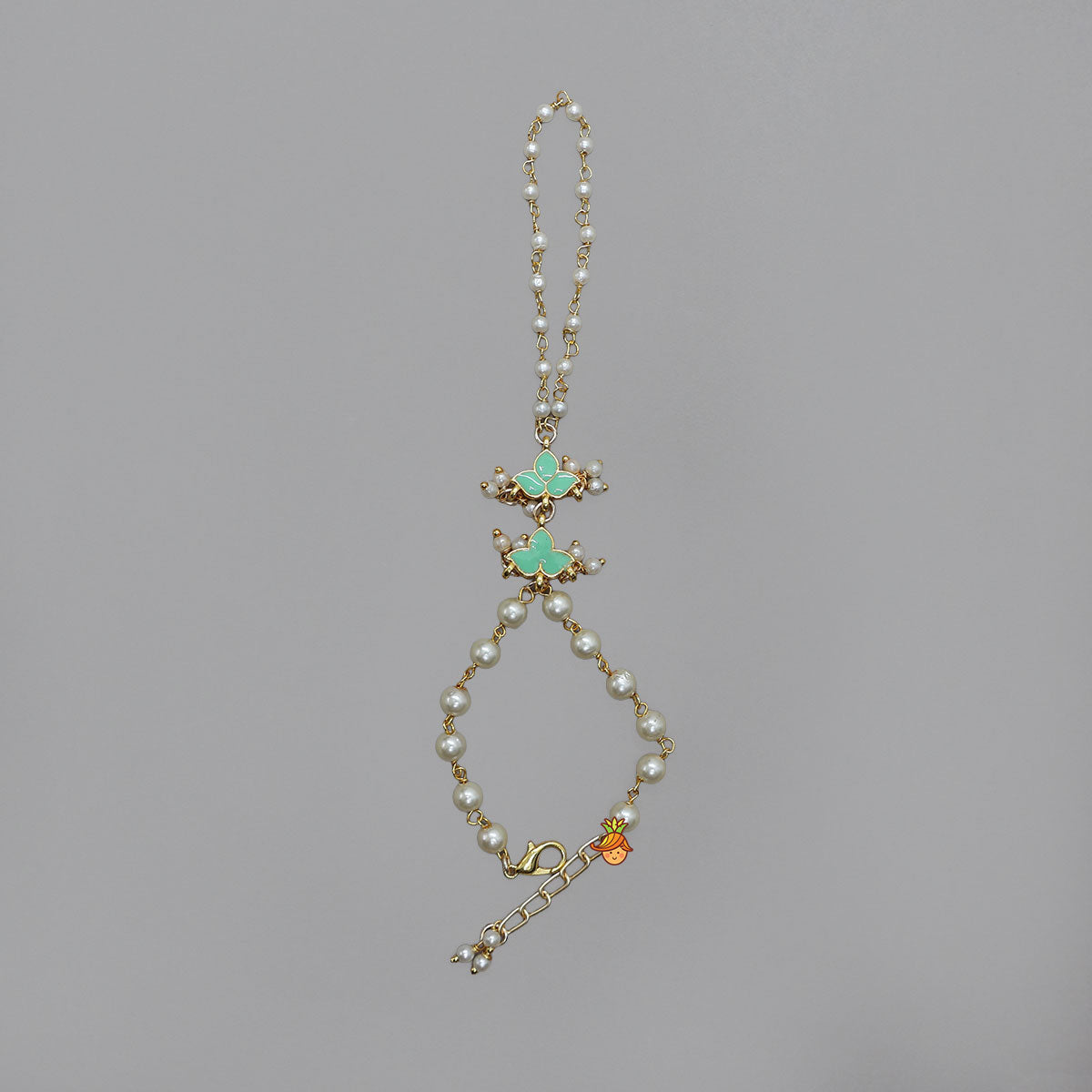 Exquisite Hand Harness Bracelet And Maang Tikka