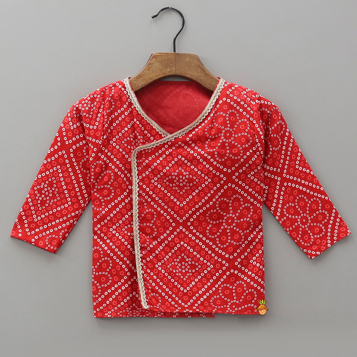 Bandhani Printed Jamna Set With Booties Mittens And Cap