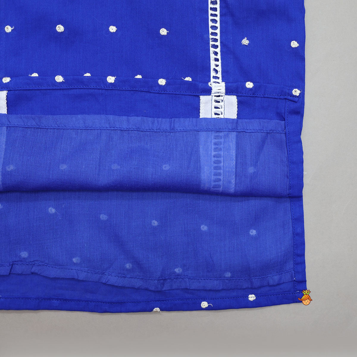 Booti Thread Embroidered Kurta And Pyjama