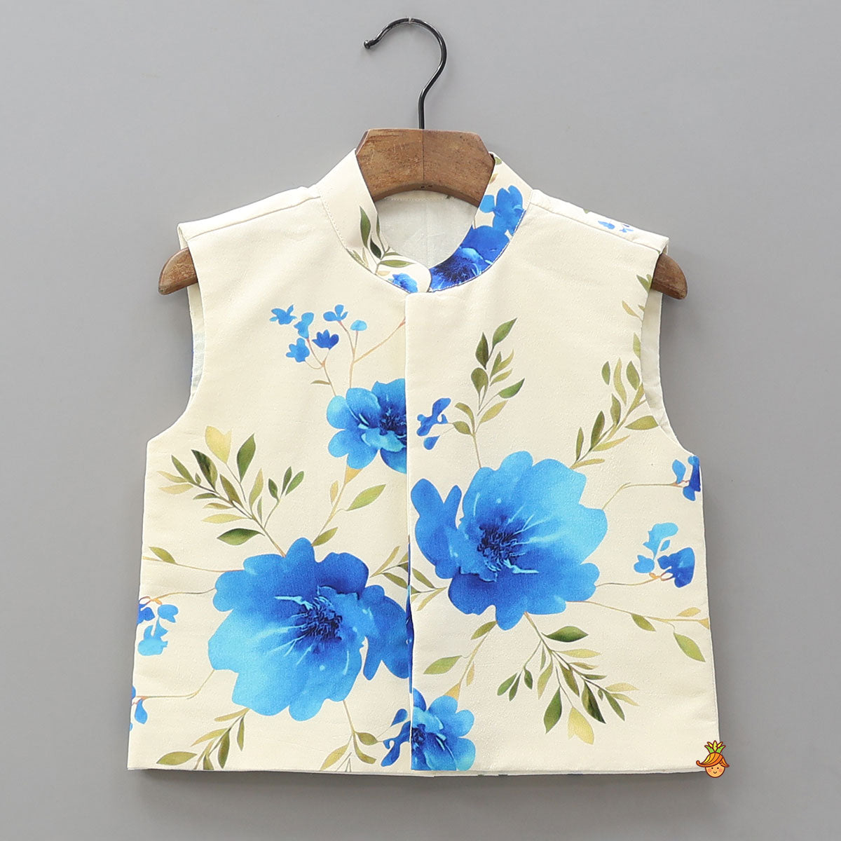 Ethnic Kurta With Floral Printed Jacket And Pyjama