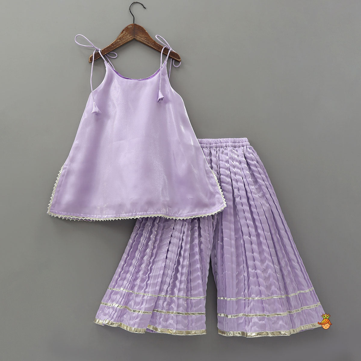 Sheen Elegant Kurti And Crushed Fabric Palazzo With Hair Tie