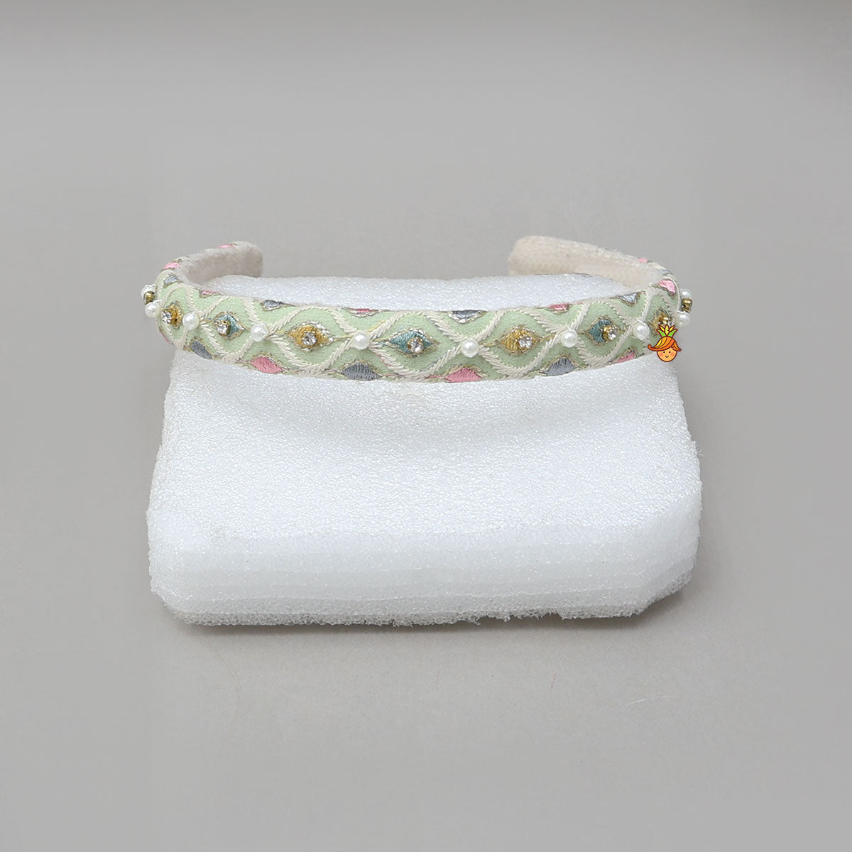 Decorative Thread Embroidered Hairband
