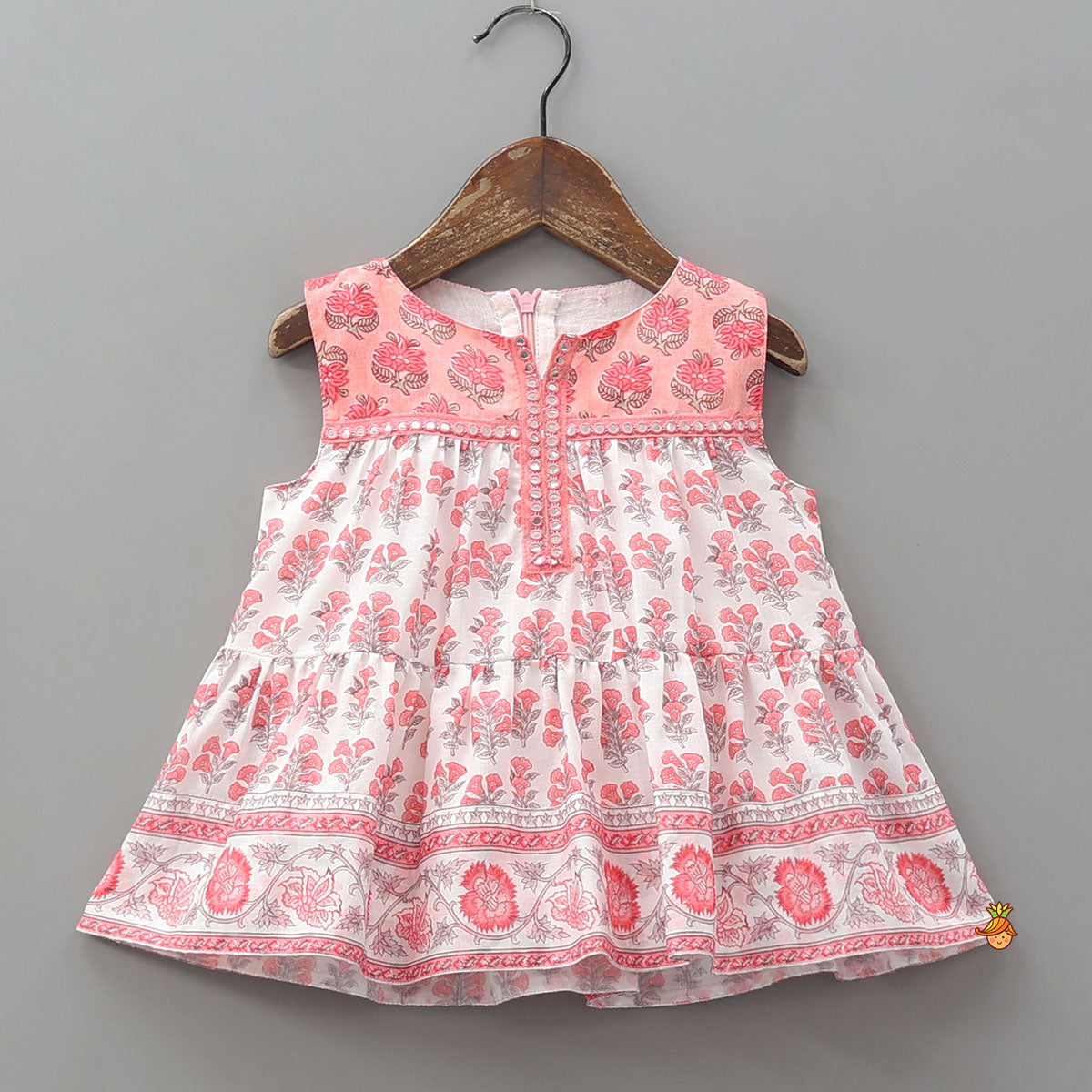 Faux Mirror Lace Detailed Sleeveless Top And Pant