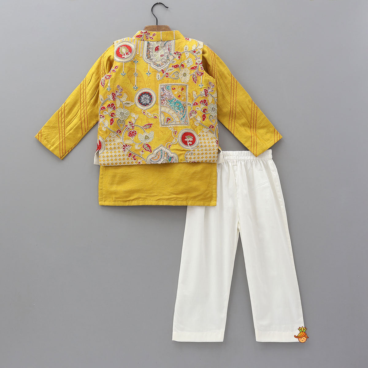 Contrast Thread Work Kurta and Pyjama With Floral Printed Open Jacket