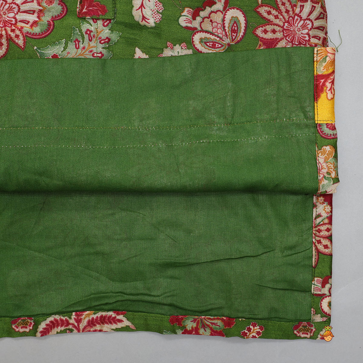 Contrast Yoke Detailed Floral Printed Kurta With Pyjama