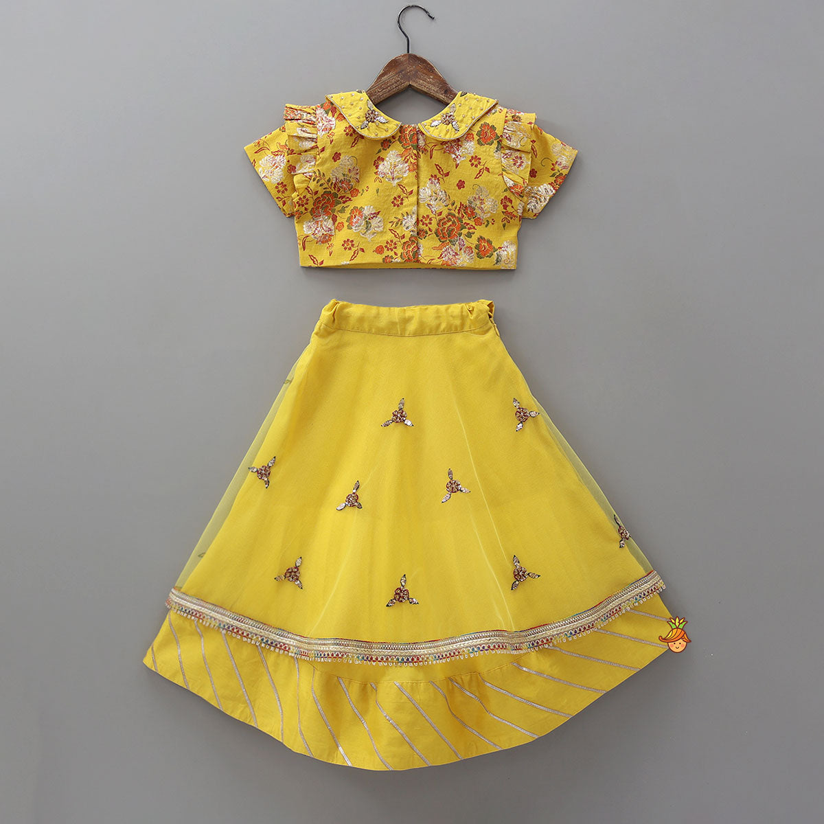 Peter Pan Collar Floral Crop Top With Lehenga And Net Dupatta