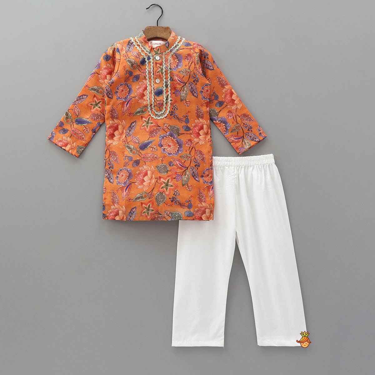 Beautiful Floral Printed Ethnic Kurta With Pyjama