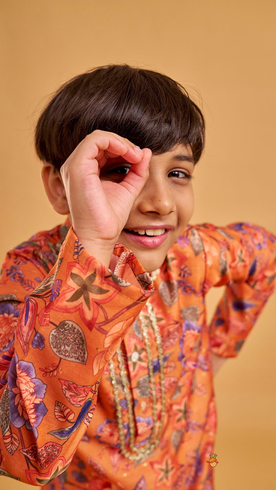 Beautiful Floral Printed Ethnic Kurta With Pyjama