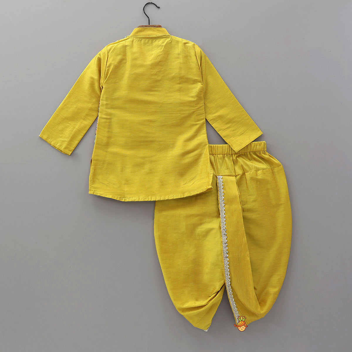 Kurta With Printed Attached Flap And Dhoti