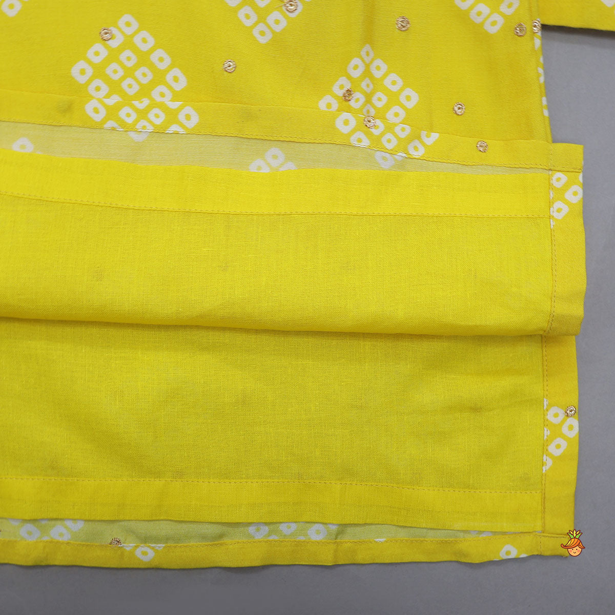 Bandhani Print Kurta With Floral Applique Jacket And Churidar