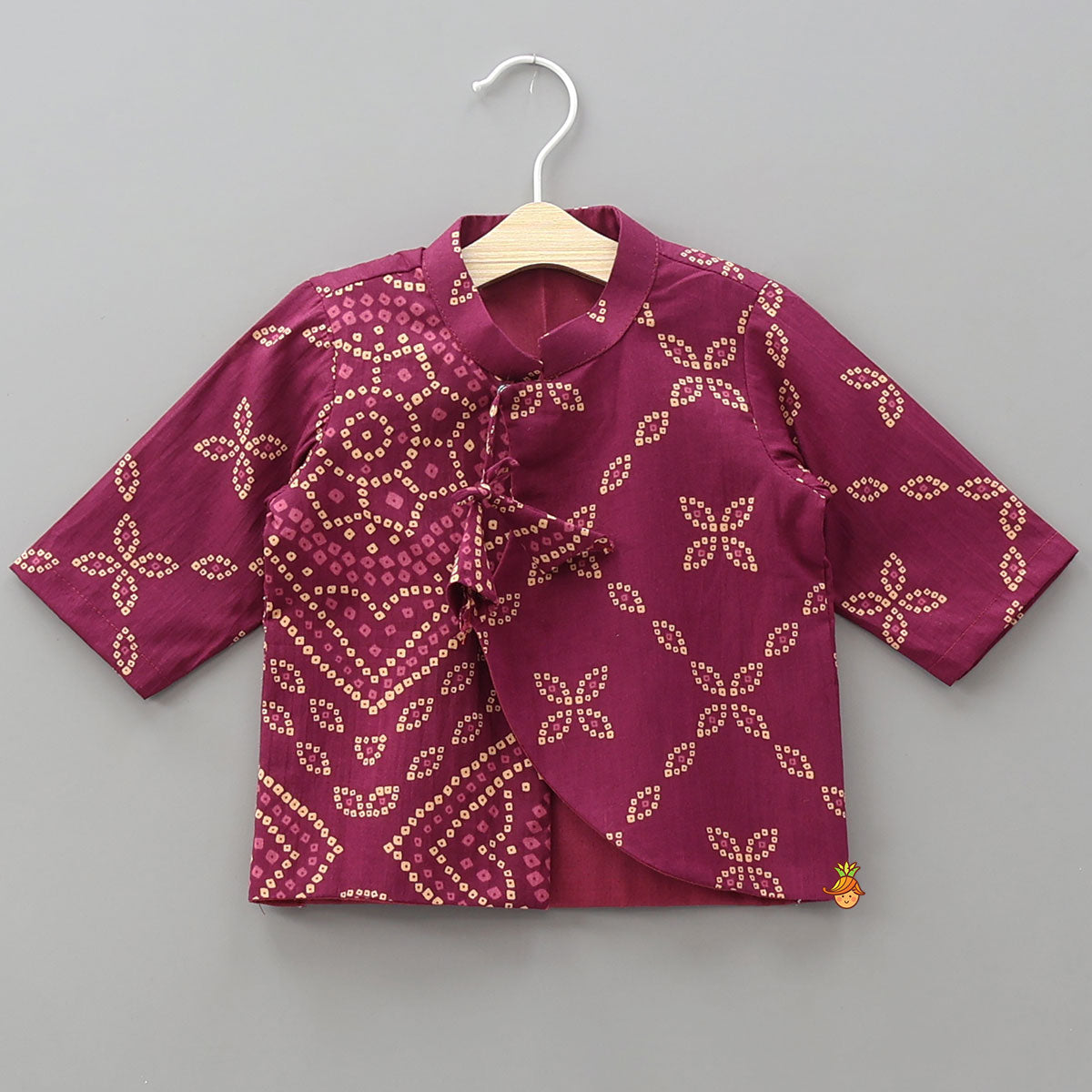 Bandhani Printed Kurta And Matching Dhoti With Cap And Booties