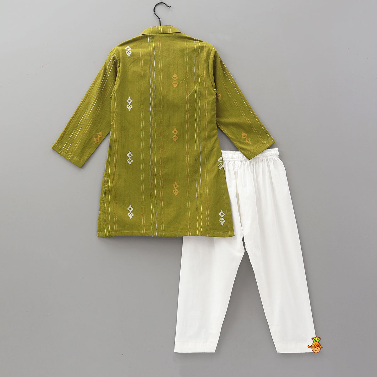 Printed Front Placket Kurta And Pyjama