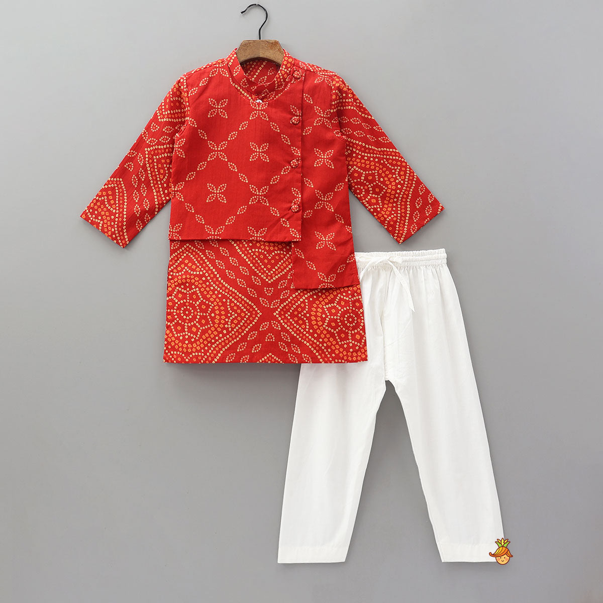 Bandhani Printed Kurta With Asymmetric Attached Jacket And Pyjama