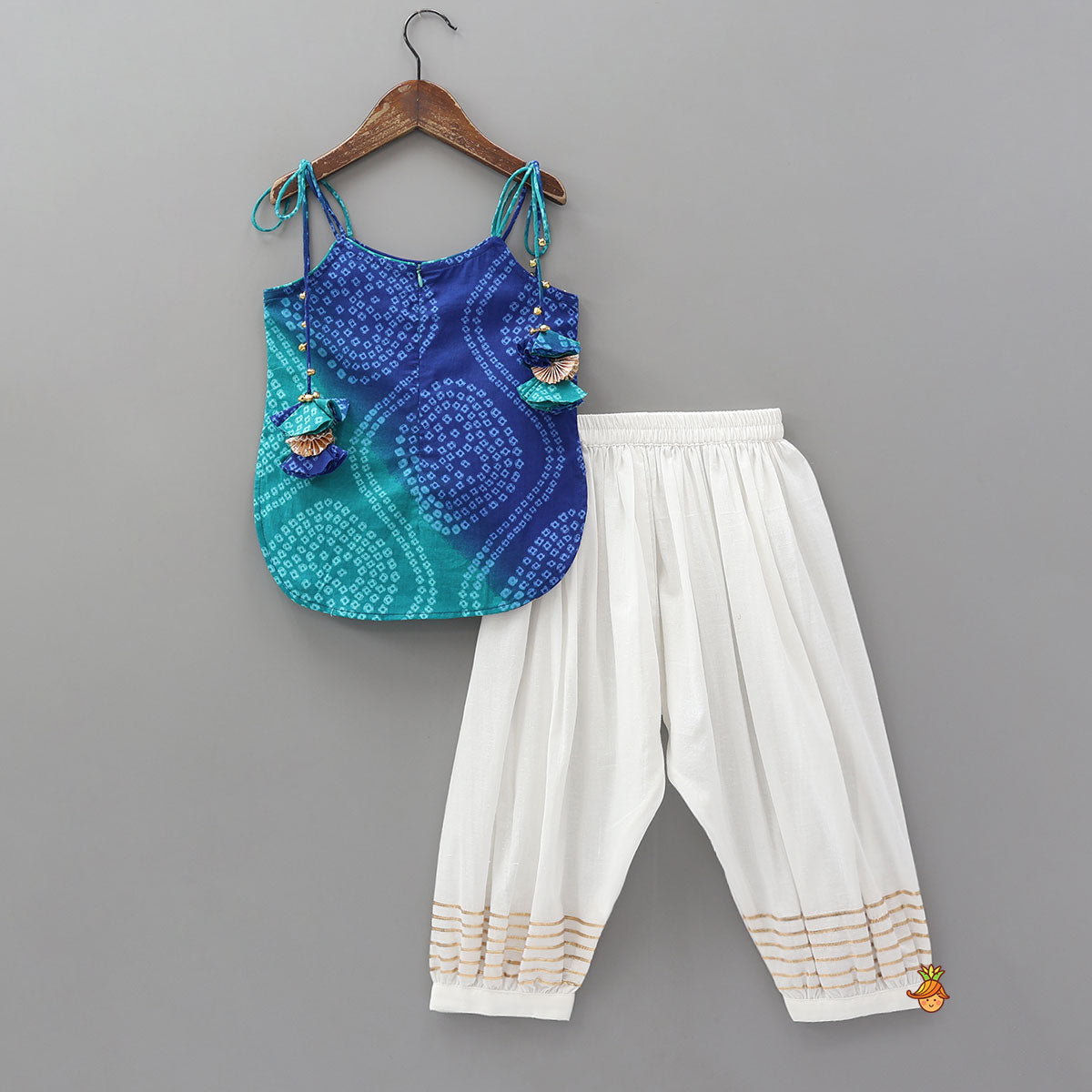 Dual Tone Bandhani Printed Top And Salwar Style Pant With Dupatta