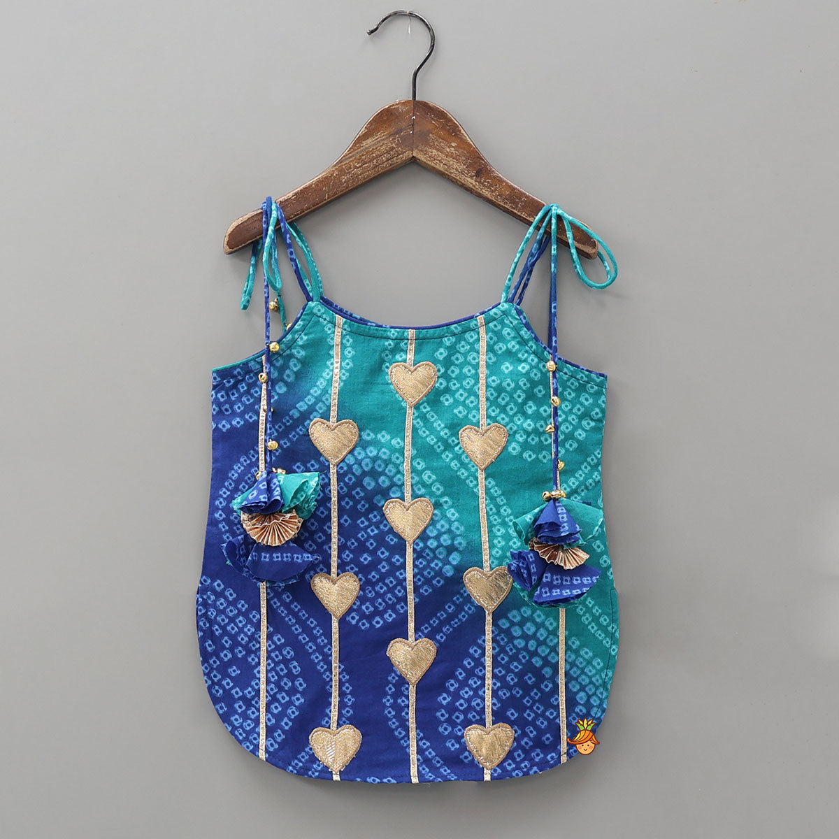 Dual Tone Bandhani Printed Top And Salwar Style Pant With Dupatta