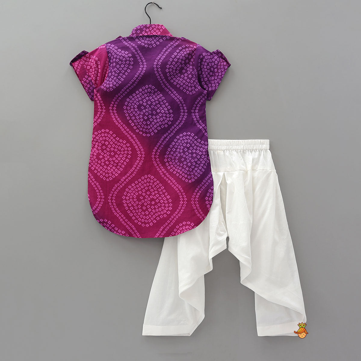 Collar Neck Bandhani Printed Elegant Kurta And Patiala