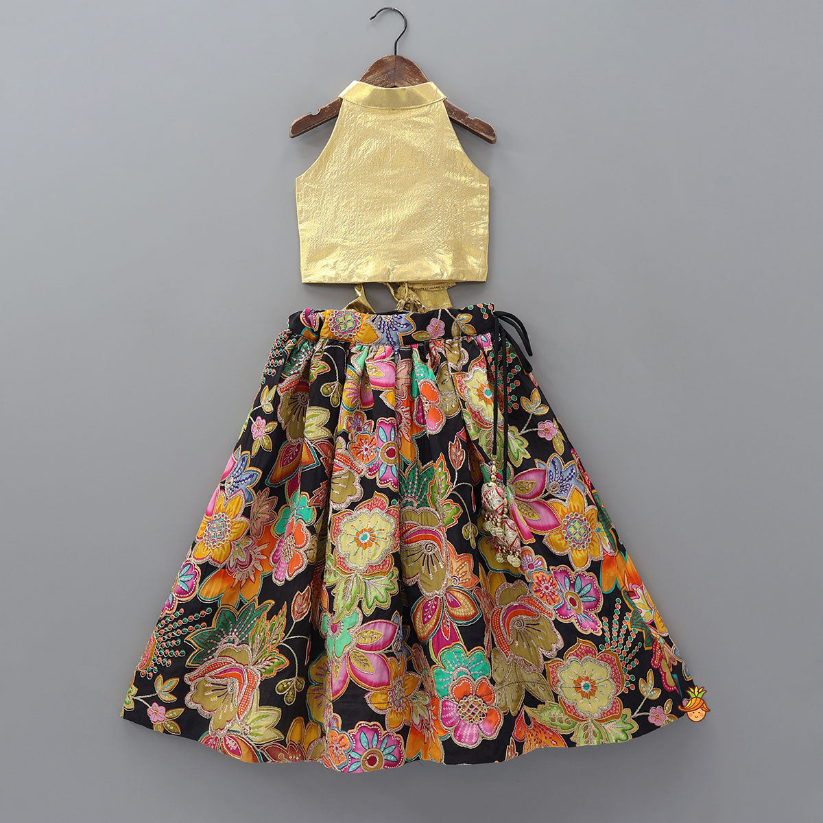 Halter Neck Top With Printed Lehenga