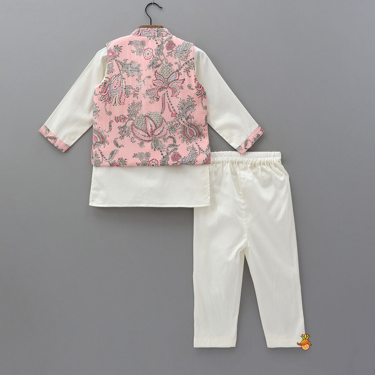 Ethnic Kurta With Contrasting Printed Jacket And Pyjama