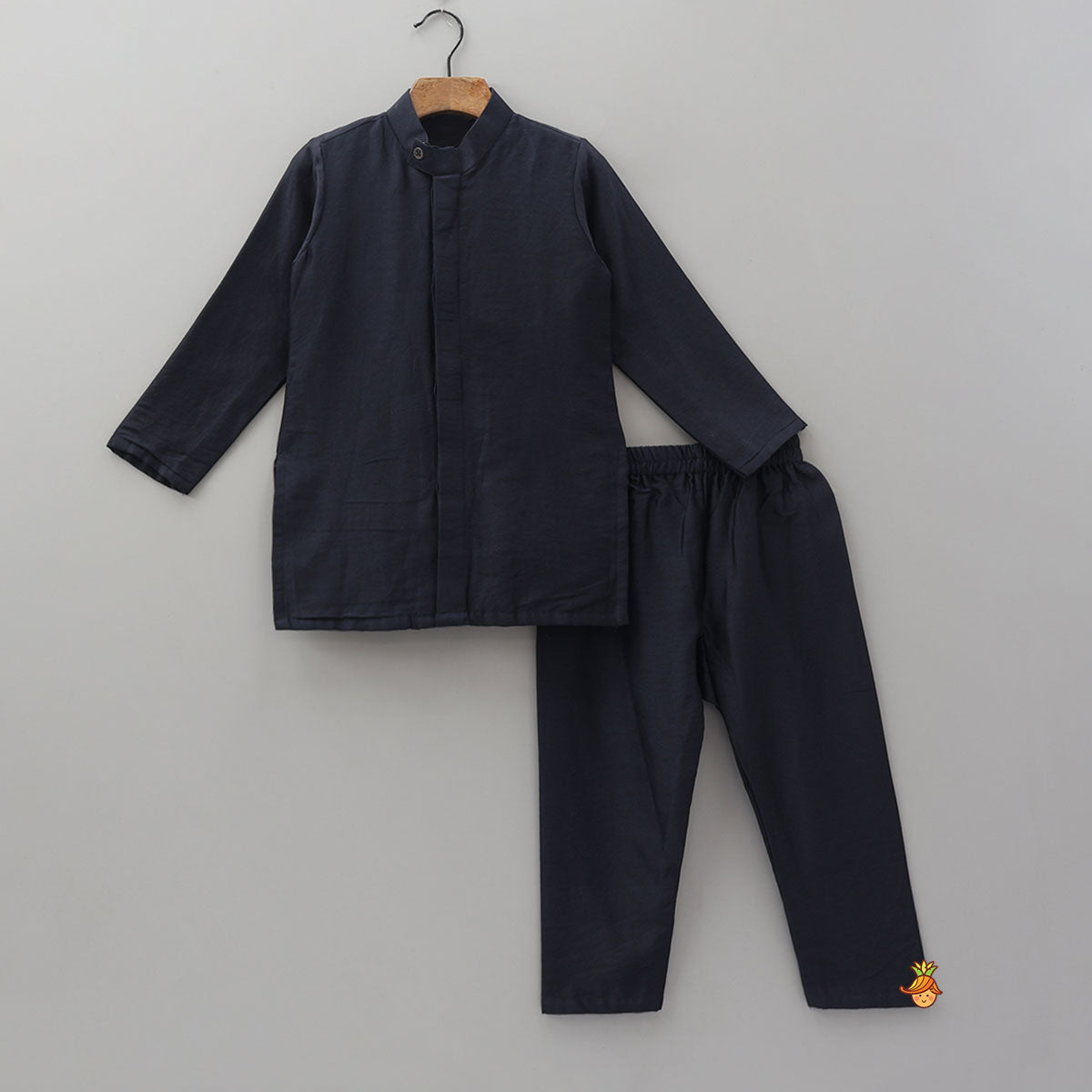 Ethnic Kurta With Thread Work Jacket And Pyjama