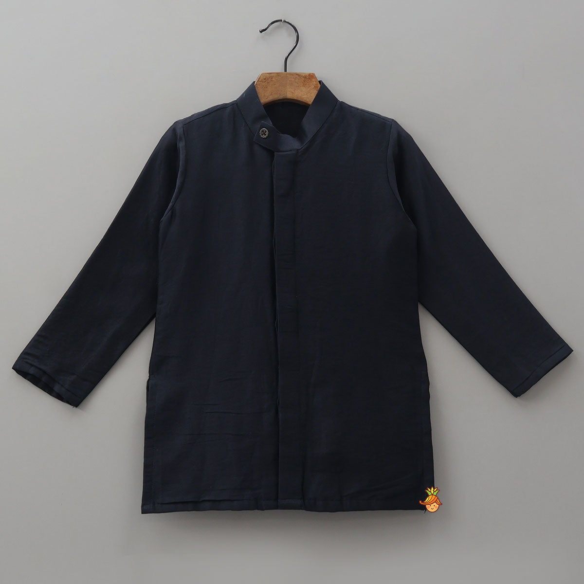 Ethnic Kurta With Thread Work Jacket And Pyjama