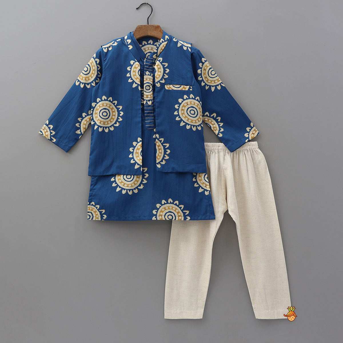 Soft Cotton Printed Ethnic Kurta With Open Jacket And Pyjama