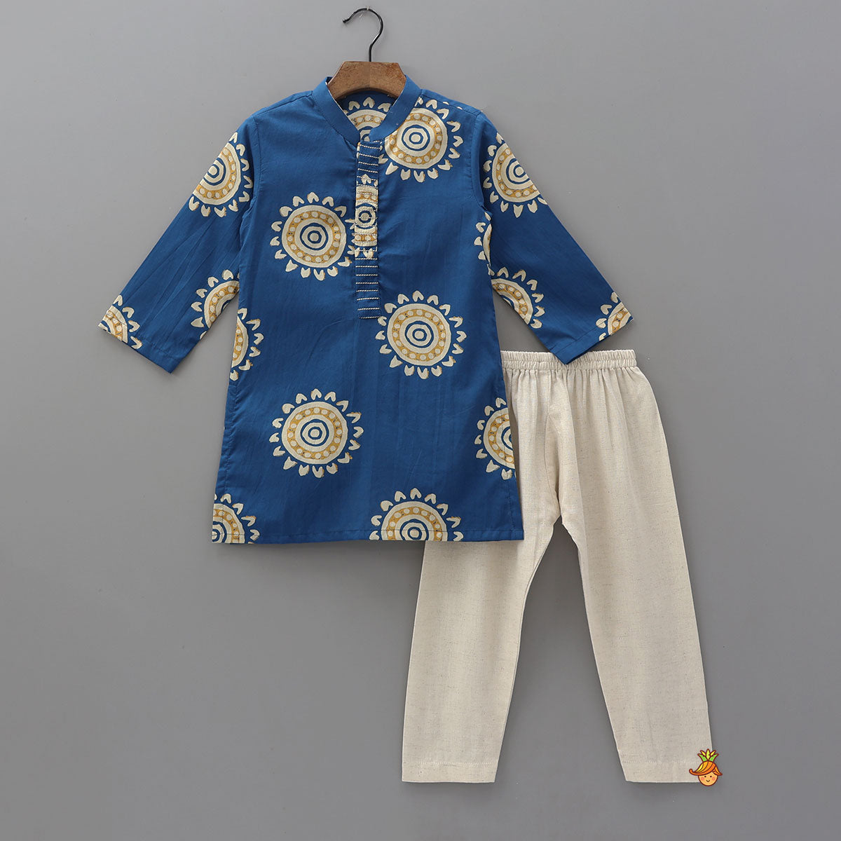 Soft Cotton Printed Ethnic Kurta With Open Jacket And Pyjama