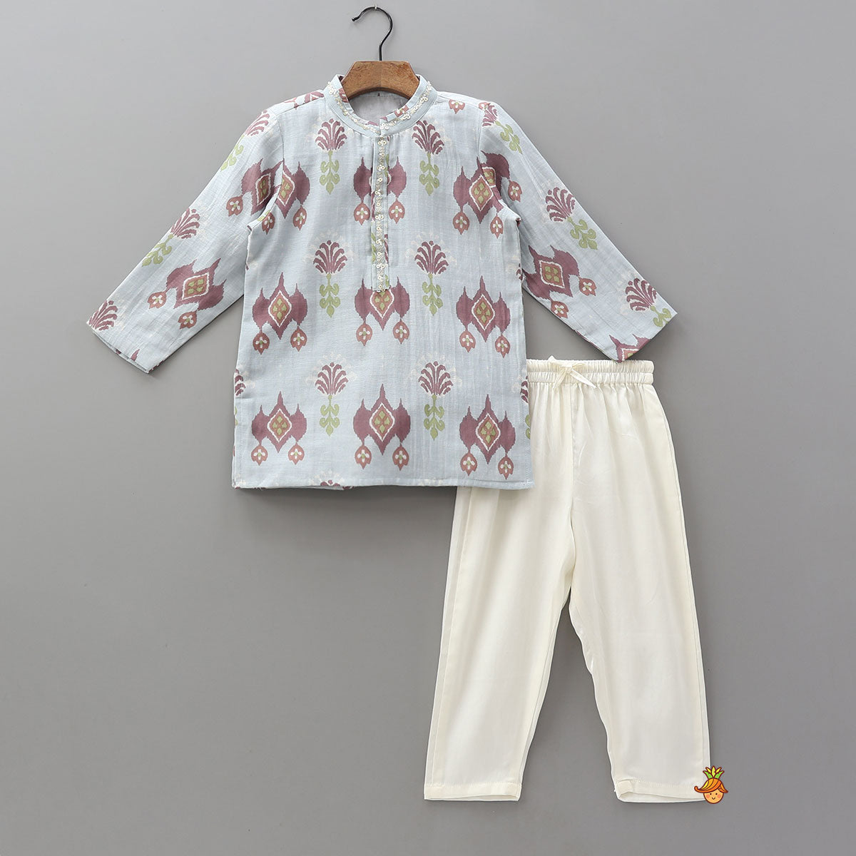 Printed Kurta And Pyjama