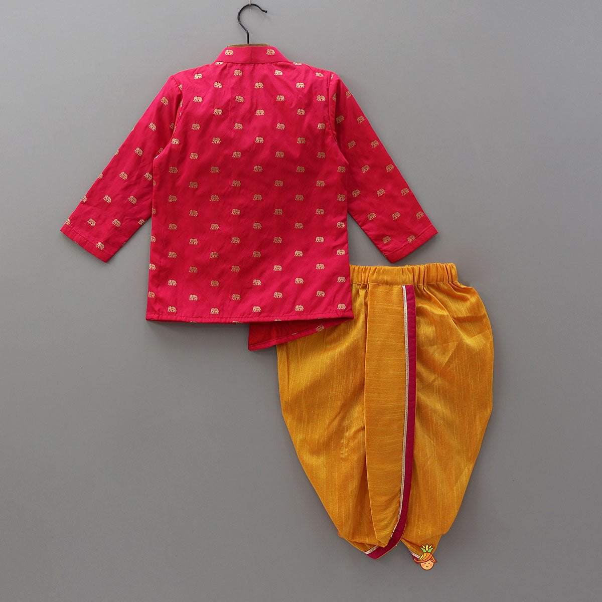 Brocade Kurta And Contrasting Dhoti With Mukut