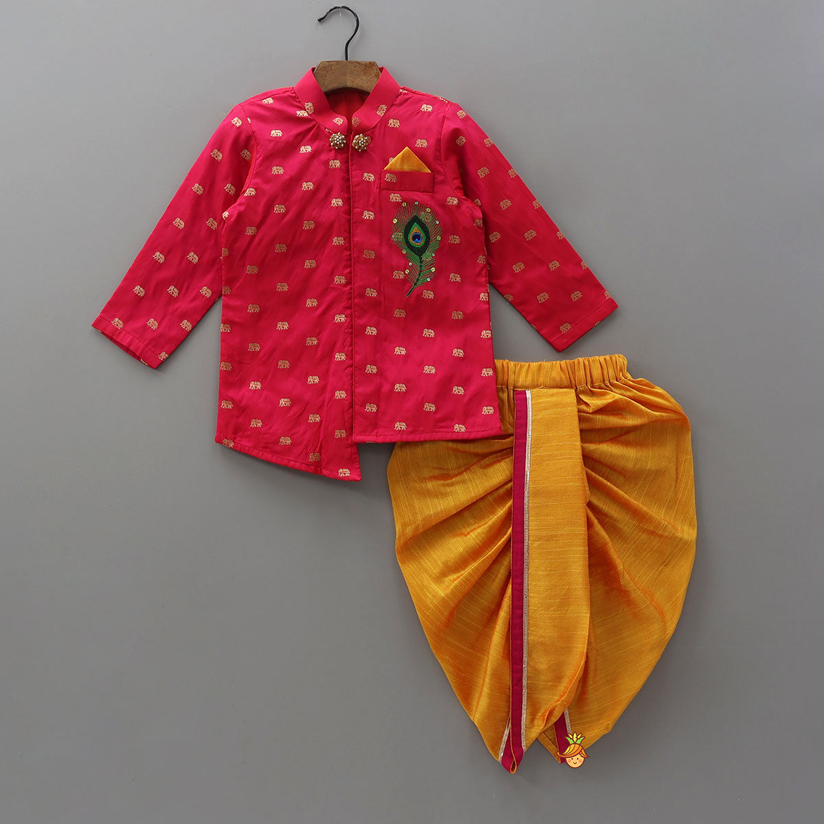 Brocade Kurta And Contrasting Dhoti With Mukut
