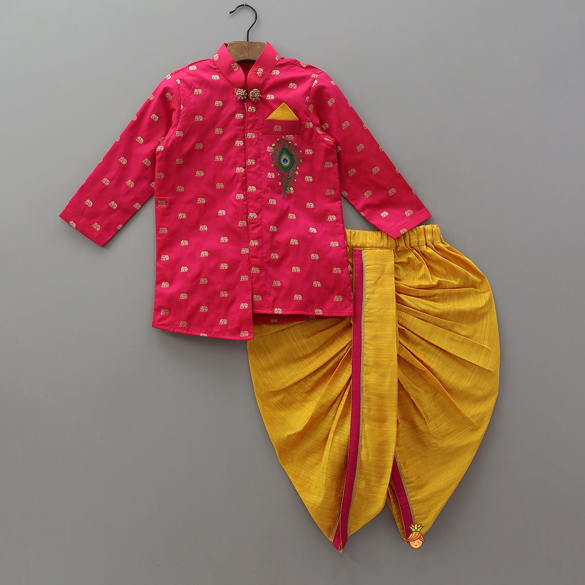 Brocade Kurta And Contrasting Dhoti With Mukut