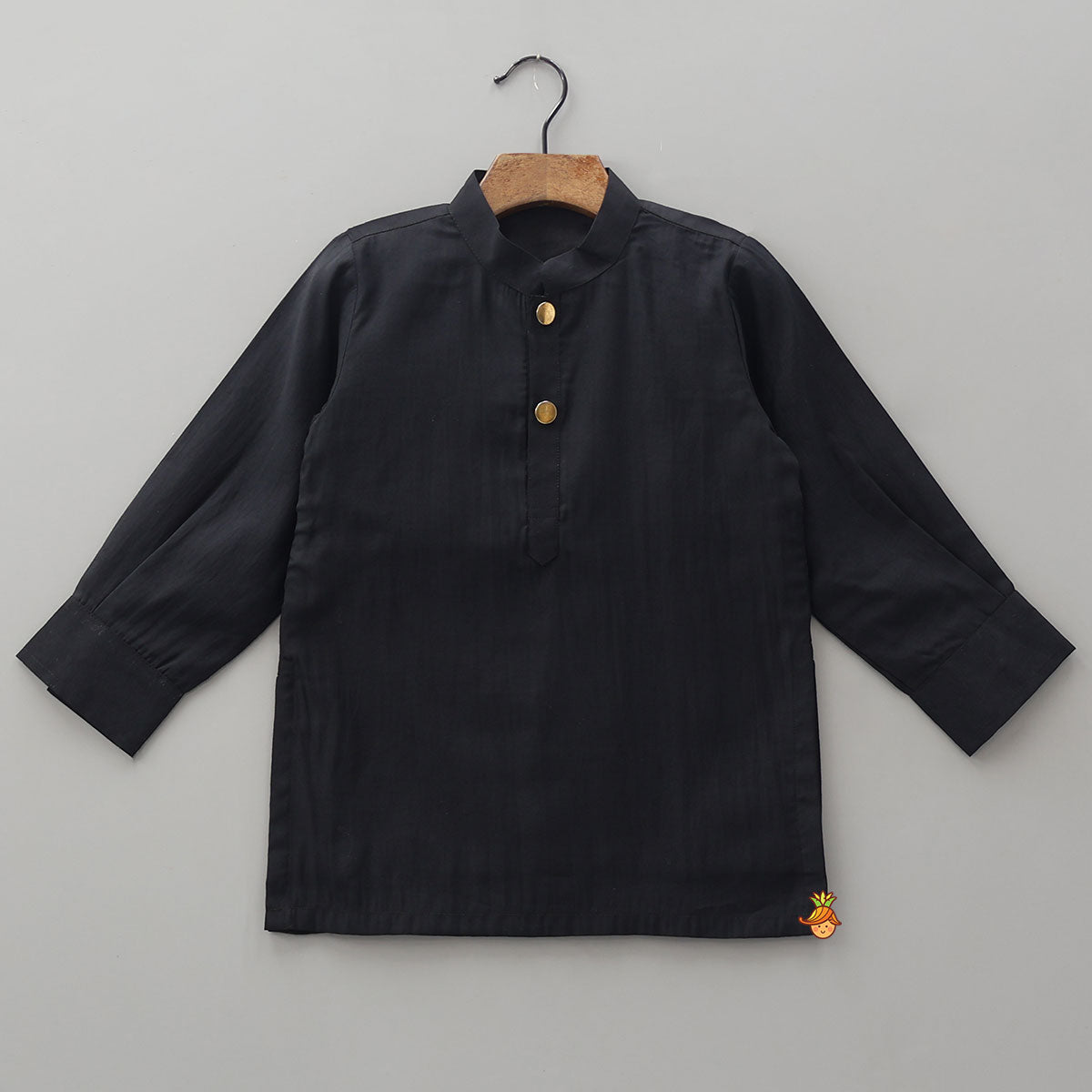 Kurta With Contrasting Pocket Square Jacket And Pyjama