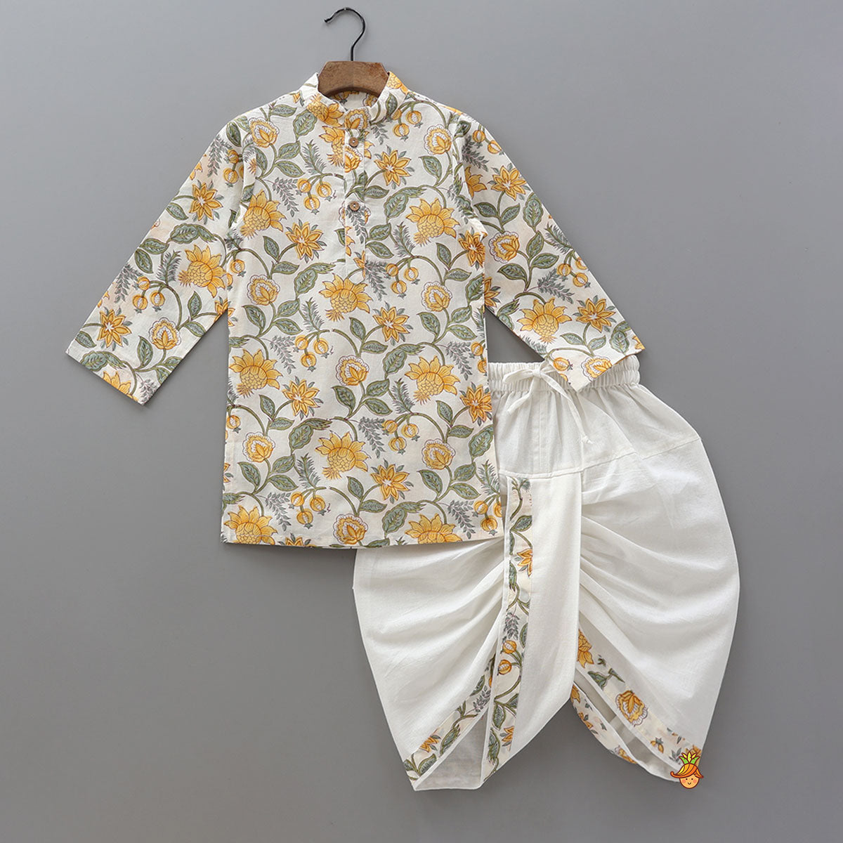 Hand Block Printed Kurta With Lace Detailed Jacket And Dhoti