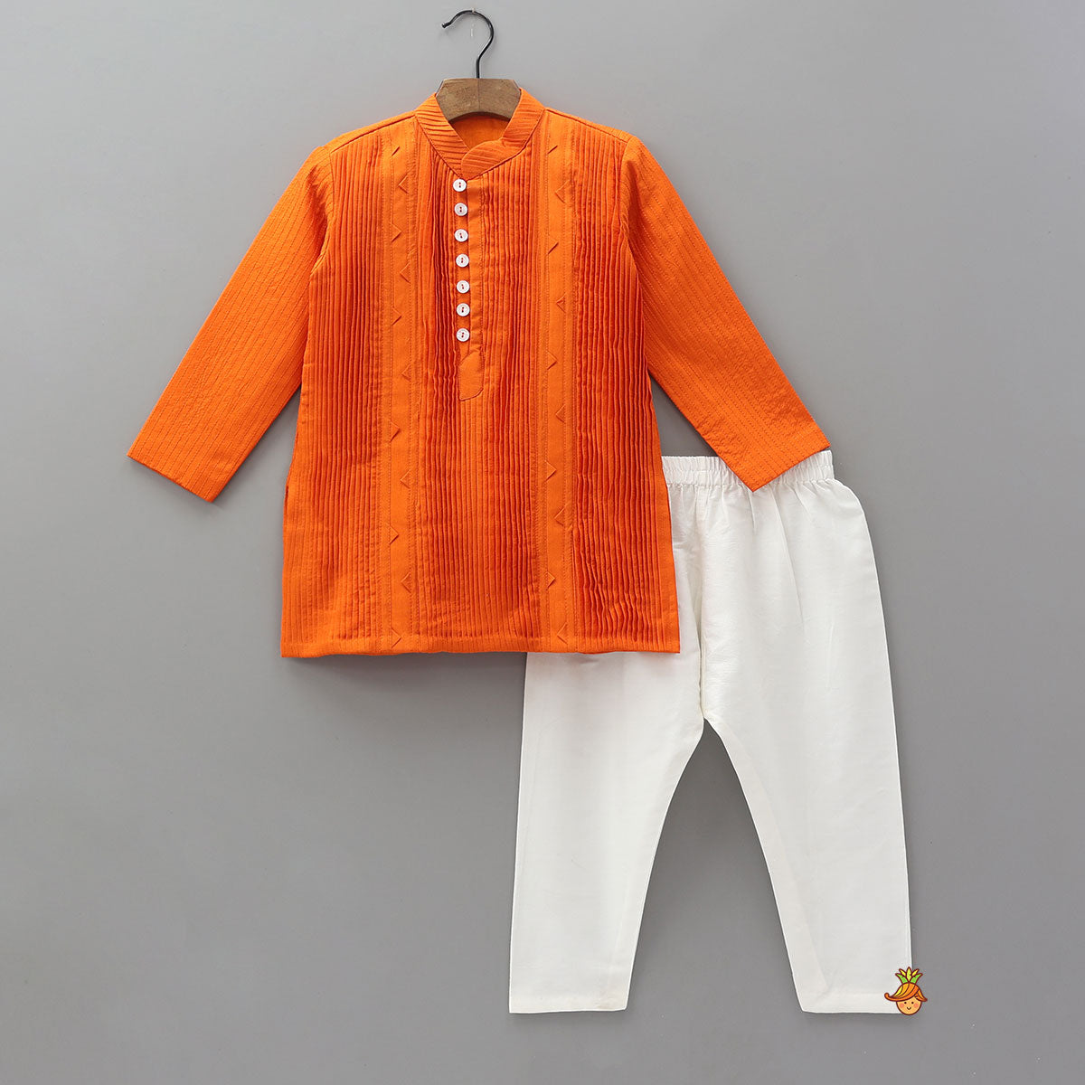 Beautifully Pleated Kurta With Pyjama