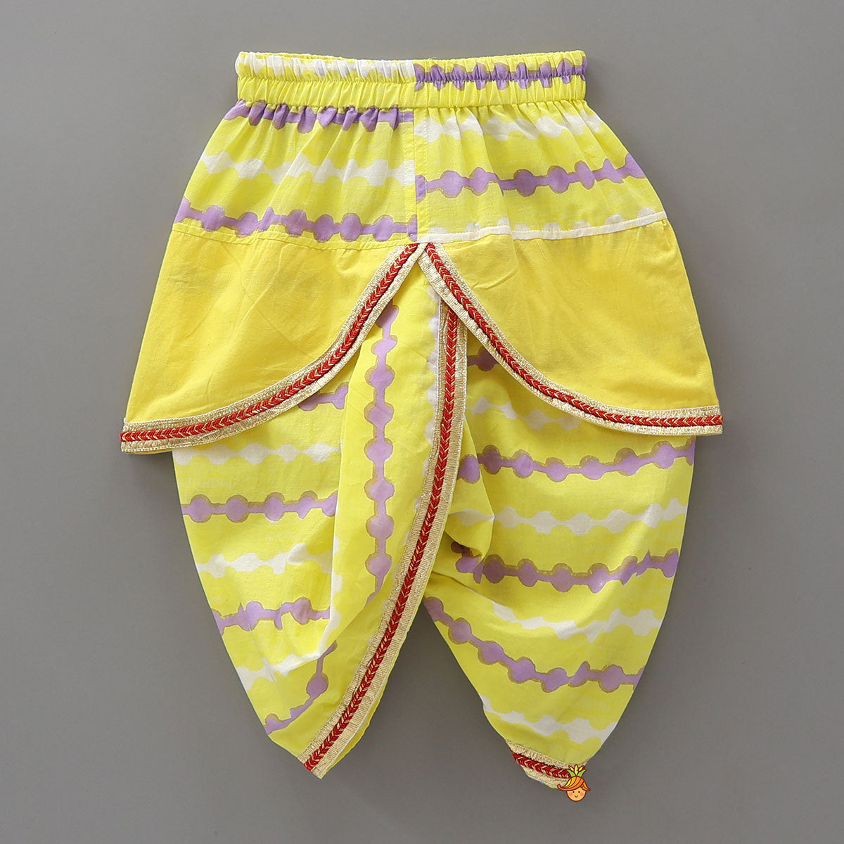 Festive Dhoti Set With Matching Stole And Mukut