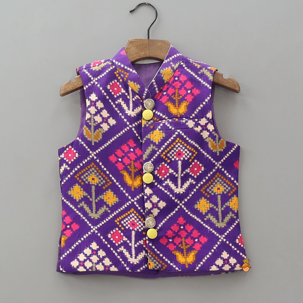 Floral Geometric Printed Kurta With Jacket And Pyjama