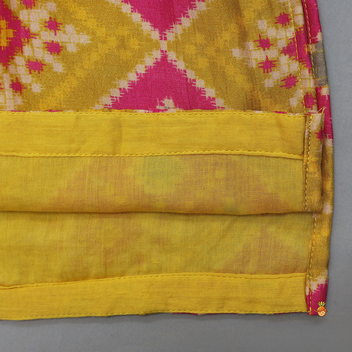 Geometric Printed Kurta And Dhoti